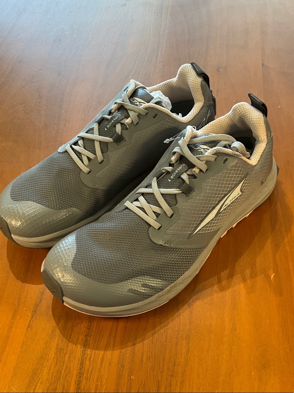 Superior 7 Altra Women's Gray Athletic Mesh Running Shoes sample